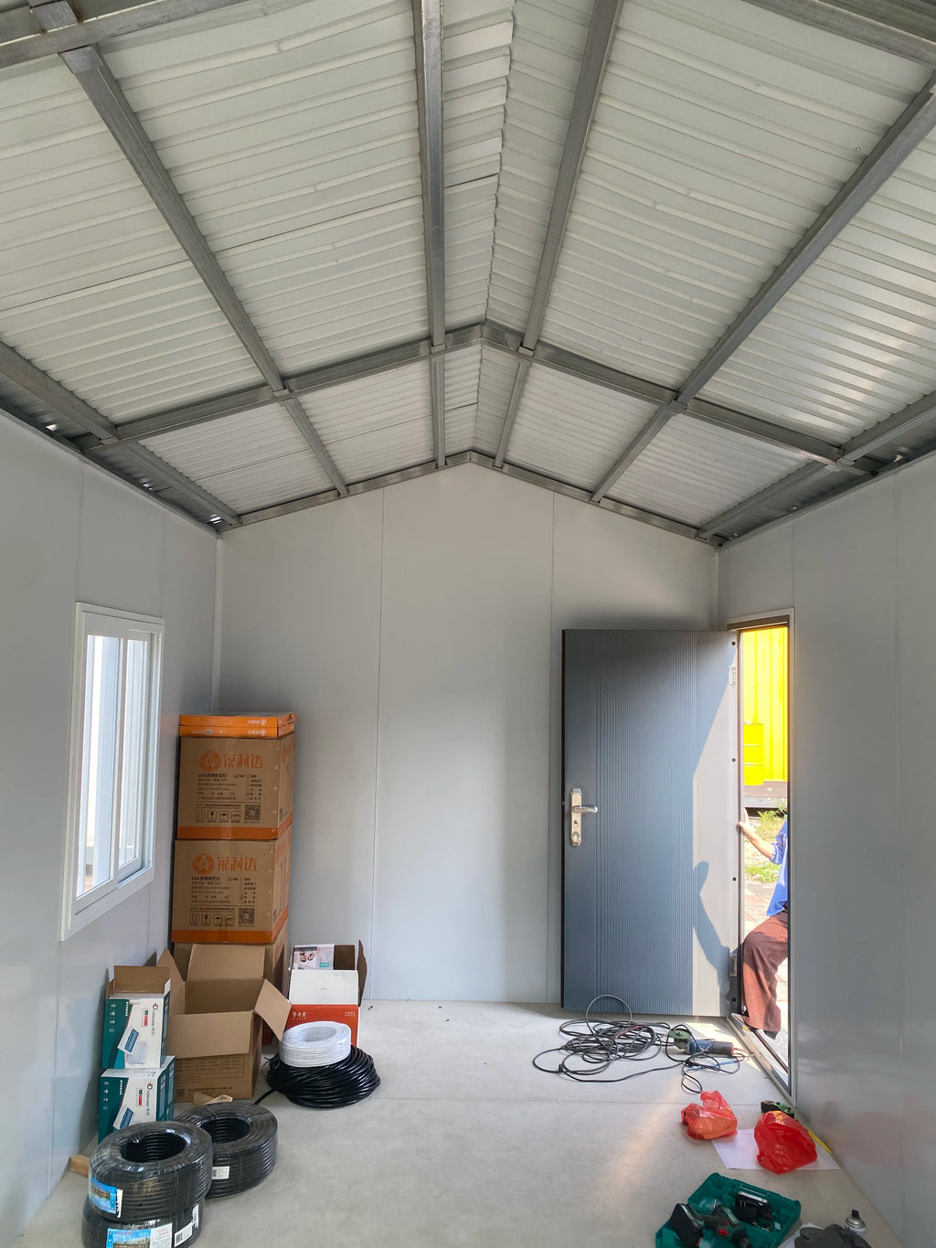 Assembly Sunny Anthracite Grey House A Shape Prefabricated Container House Vacation Type Outdoor Assembly House Easy Handy Room