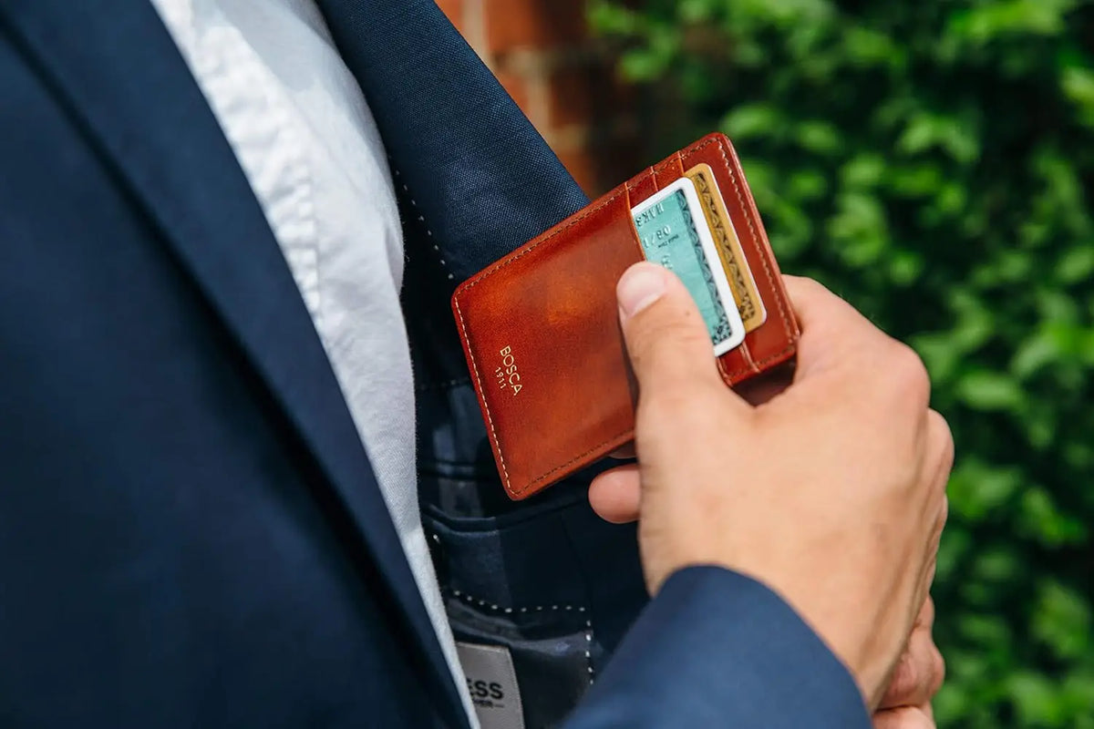 RFID Blocking Leather Wallet with Magnetic Money Clip - Front Pocket Design for Men