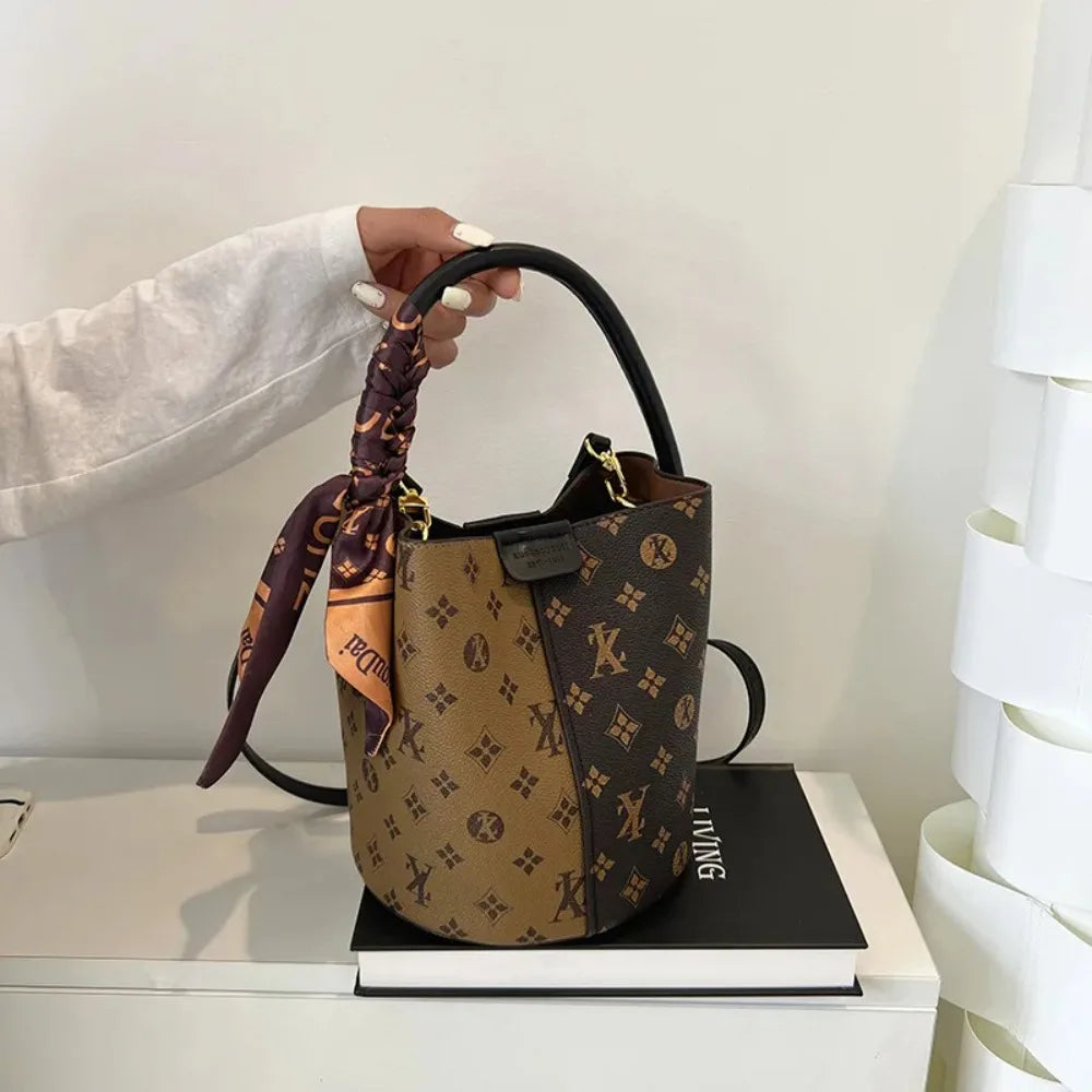 NEW Luxury Designer Women'S Shoulder Bag High-End Fashional Water Bucket Bag Crossbody Bags Unique Women Clutch Travel Tote Bag
