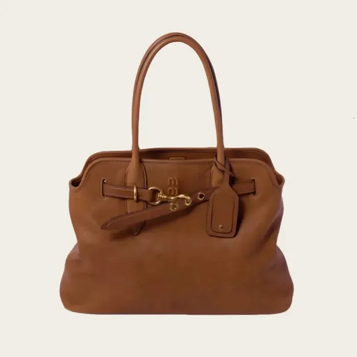 Womens Mens Ave Designer shoulder city bag Fashion handbag Top handle black brown pochette crossbody brand clutch bags A