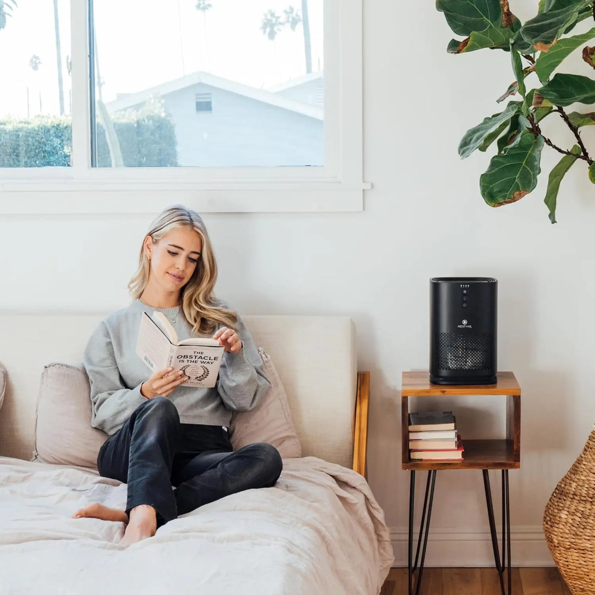 Air Purifier with HEPA H13 Filter, Covers 470 sq ft per Hour for Smoke, Odors, Pollen, Pets - Black